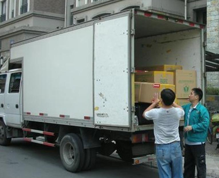 从东海之滨到西北边陲：长途搬家之旅